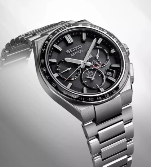 Seiko Astron GPS Solar Dual Time SSH111J1