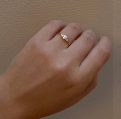 Mads Z Alicia Ring 8kt. 3347056