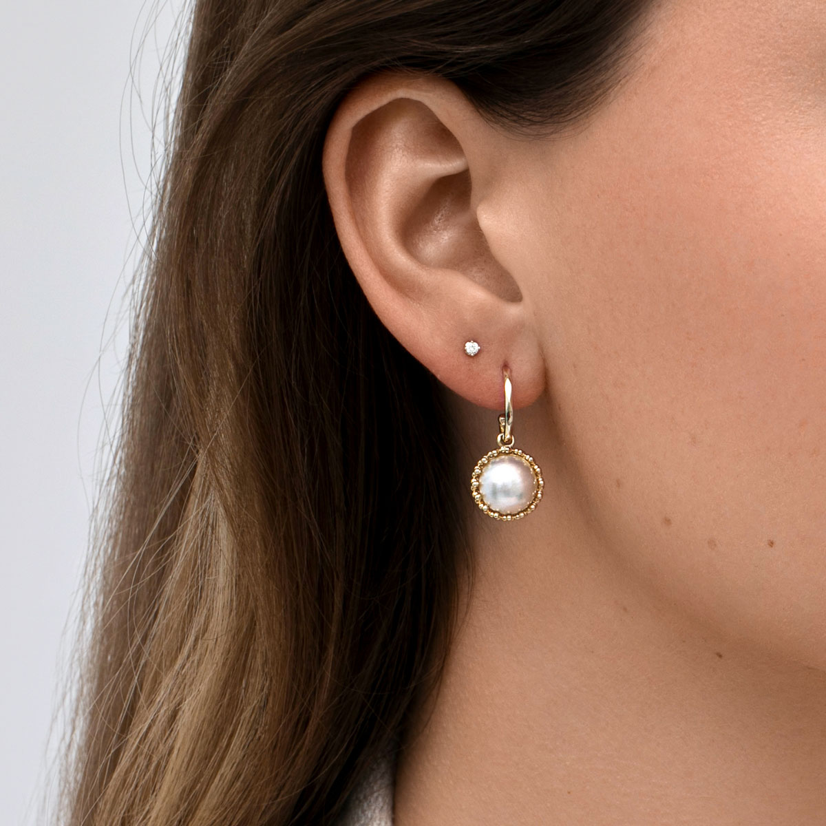 Carré 10-Karat charm med Hvid Mabe Perle TLH 4183 MP 1pc.