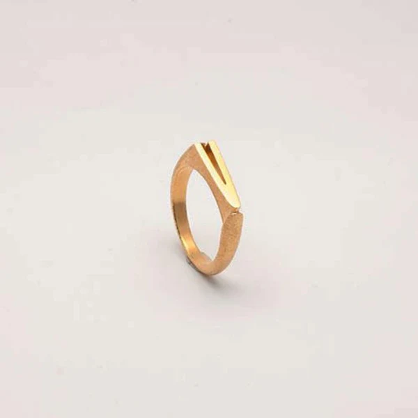 Heiring Initials Ring V Forgyldt 52-4-22FG