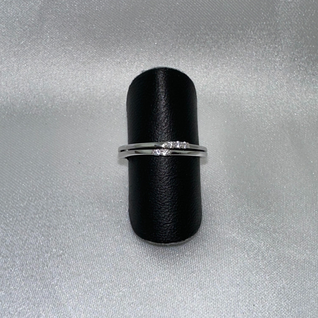 Ring i 8 kt. hvidguld m. zirkonia 119797