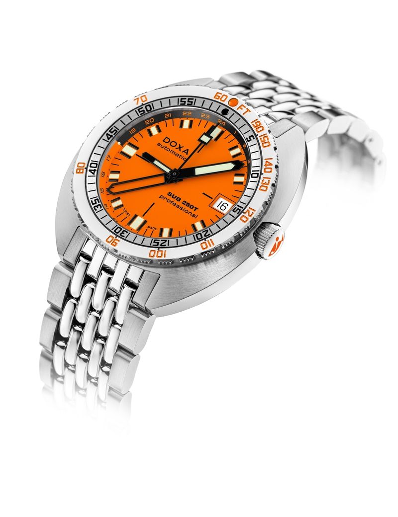 DOXA Sub 250T GMT Professional 855.10.351.10