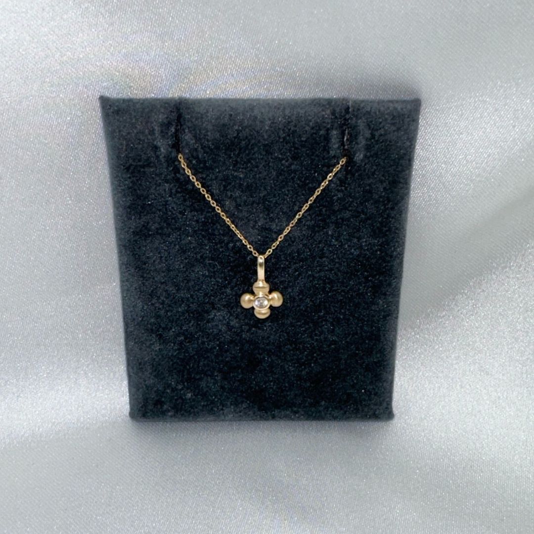 Halskæde m. vedhængblomst m/sy.zirconia 45cm, 8kt 04321583-45