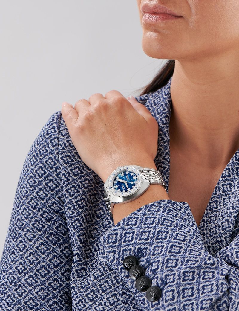 DOXA Sub 200T Diamonds Caribbean 804.10D.201.10