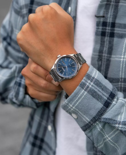 Seiko Solar Sapphire Herreur SNE525P1