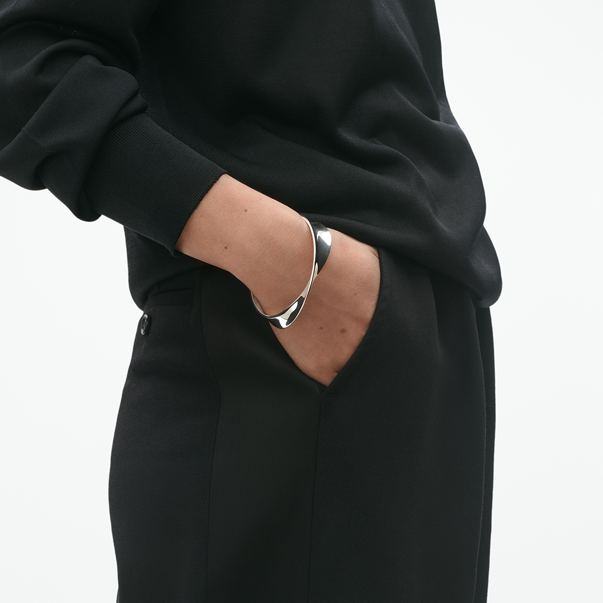 Georg Jensen Möbius Armring 20000523