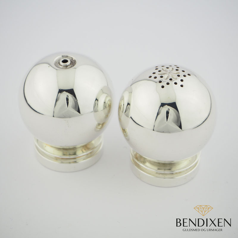 Georg Jensen Salt og Peberbøsse - Pyramide No. 632